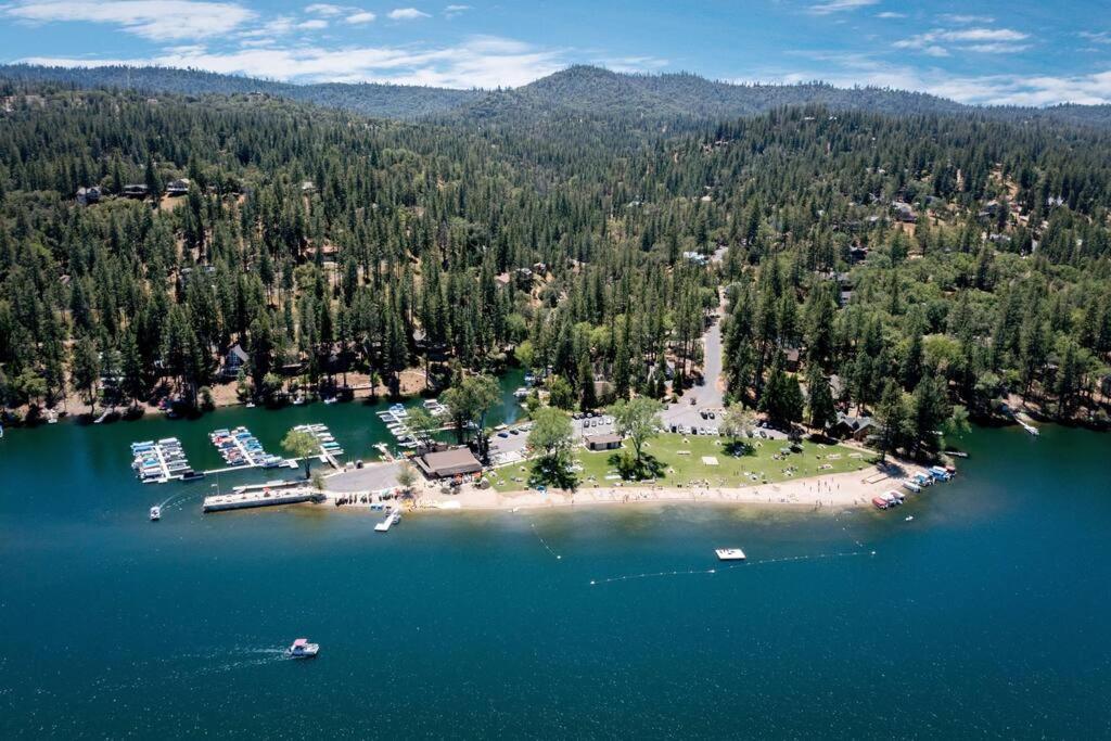 New Luxury Lake House In Pine Mountain Lake Close To Yosemite! Perfect For All Seasons! Great For Retreats, Getaways, Celebrations, And More! グローヴランド エクステリア 写真