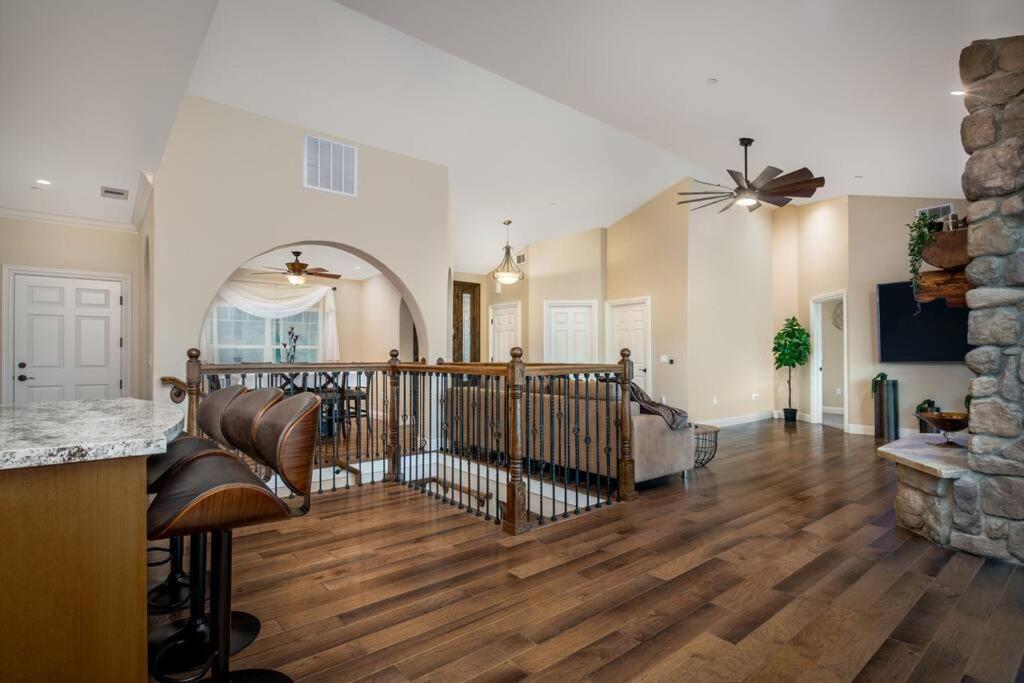 New Luxury Lake House In Pine Mountain Lake Close To Yosemite! Perfect For All Seasons! Great For Retreats, Getaways, Celebrations, And More! グローヴランド エクステリア 写真