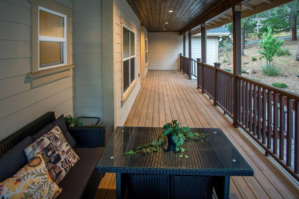 New Luxury Lake House In Pine Mountain Lake Close To Yosemite! Perfect For All Seasons! Great For Retreats, Getaways, Celebrations, And More! グローヴランド エクステリア 写真