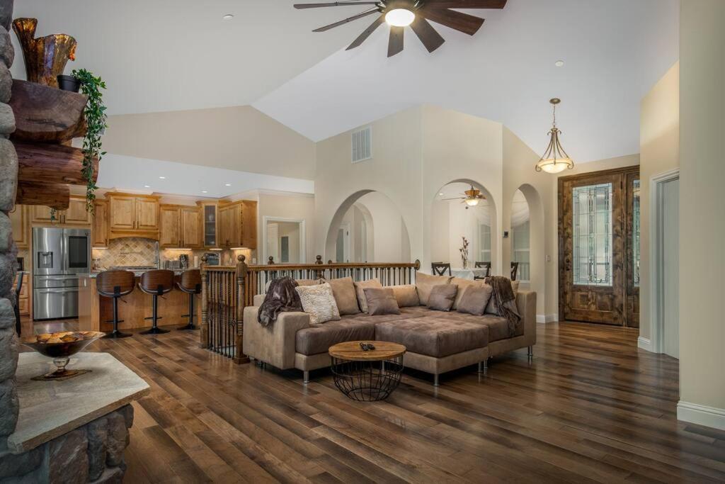 New Luxury Lake House In Pine Mountain Lake Close To Yosemite! Perfect For All Seasons! Great For Retreats, Getaways, Celebrations, And More! グローヴランド エクステリア 写真