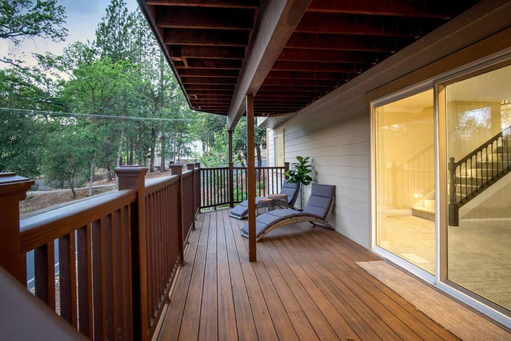 New Luxury Lake House In Pine Mountain Lake Close To Yosemite! Perfect For All Seasons! Great For Retreats, Getaways, Celebrations, And More! グローヴランド エクステリア 写真