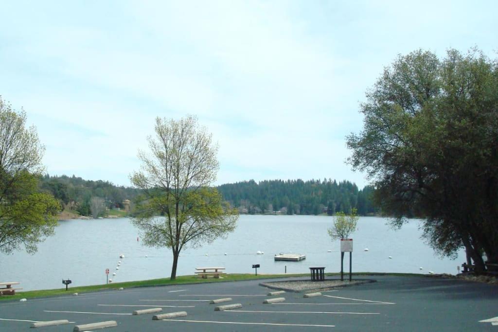 New Luxury Lake House In Pine Mountain Lake Close To Yosemite! Perfect For All Seasons! Great For Retreats, Getaways, Celebrations, And More! グローヴランド エクステリア 写真