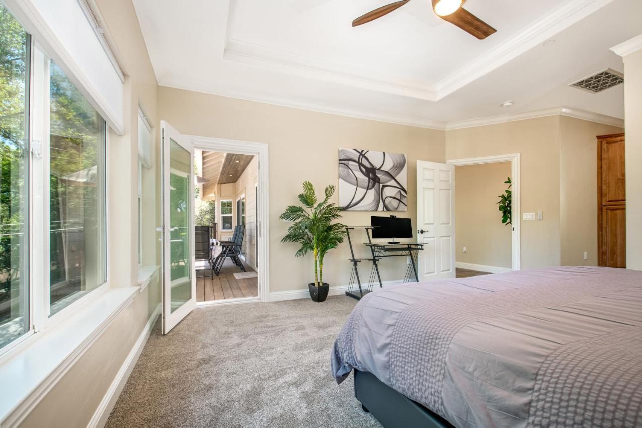 New Luxury Lake House In Pine Mountain Lake Close To Yosemite! Perfect For All Seasons! Great For Retreats, Getaways, Celebrations, And More! グローヴランド エクステリア 写真